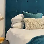Cozy 2 Bedroom Near Venice Beach Full Of Charm And Comfort