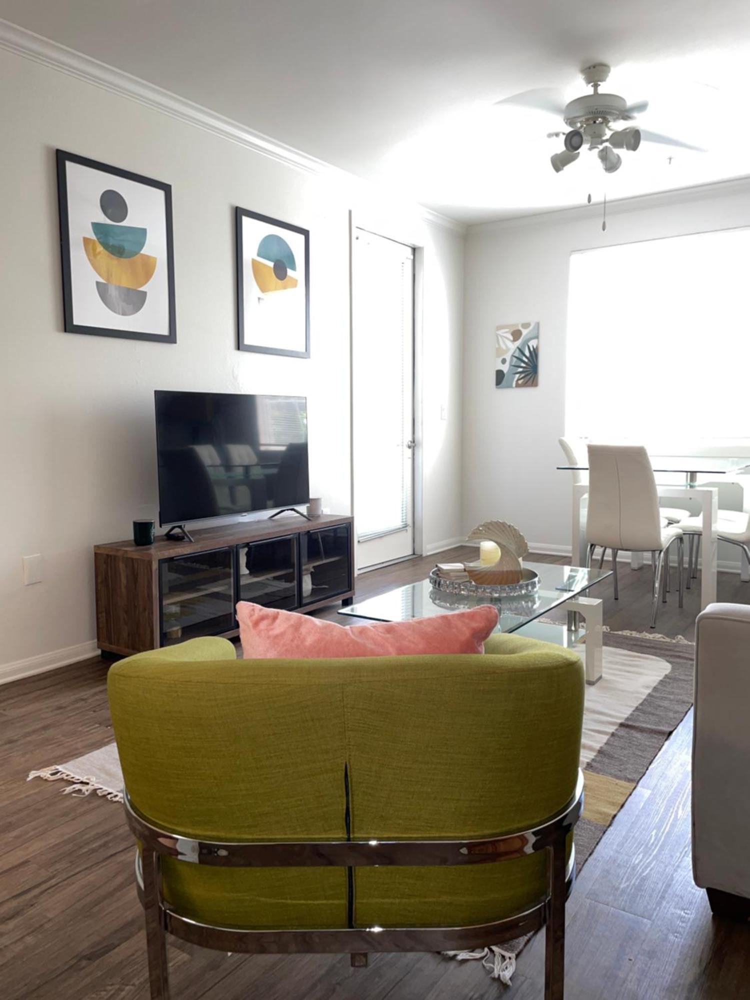 Cozy 2 Bedroom Near Venice Full Of Charm And Comfort Apartment